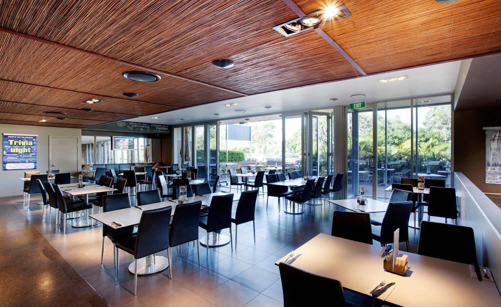 Villa Noosa Hotel Noosaville Ngoại thất bức ảnh